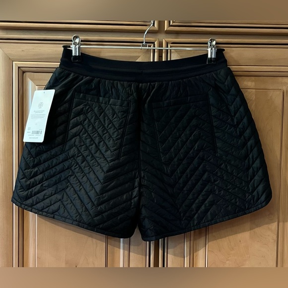 NWT Athleta Solstice Relaxed Fit Shorts - Picture 8 of 13